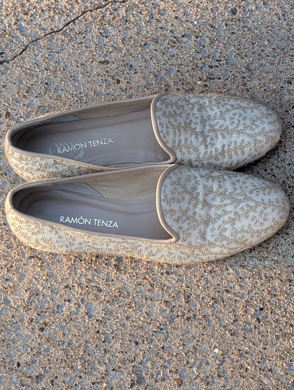 Ramon Tenza Flats Made In Spain.  Women's Size 8M.